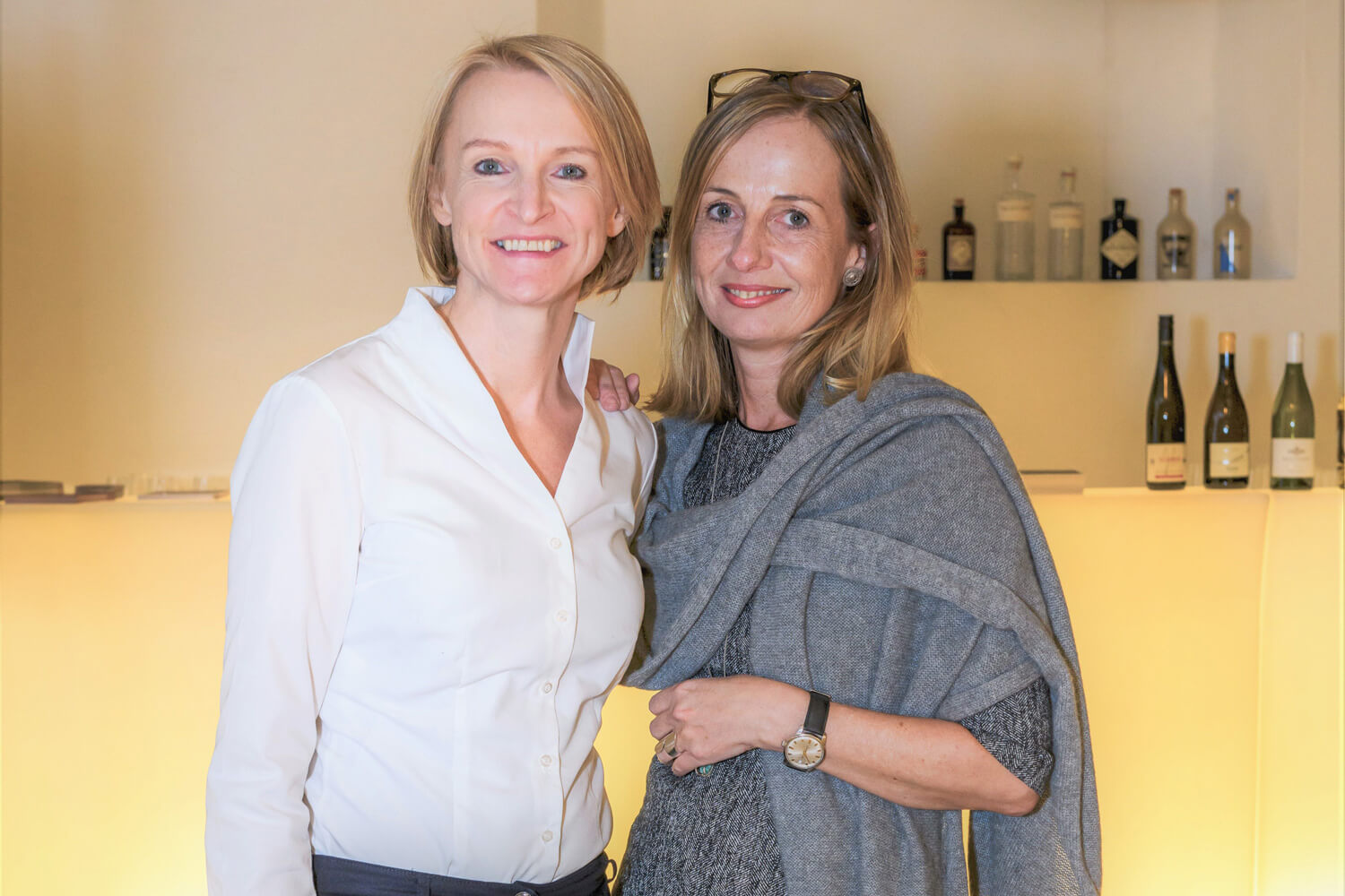 Die Unternehmerinnen Gabriele Adelsberger und Claudia Schrettl überprüfen persönlich jede Lieferung.