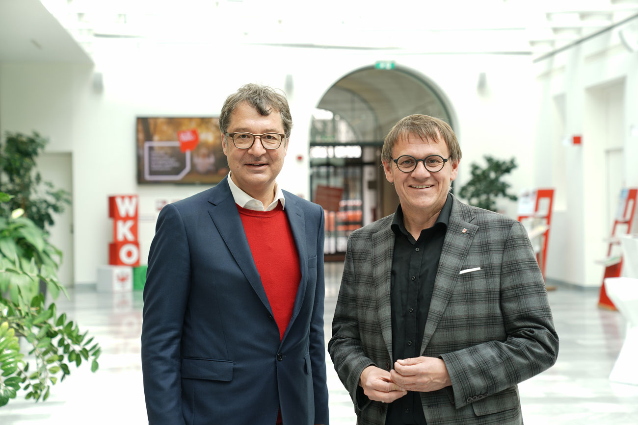 WK-Vizepräsident Martin Wetscher (l.) und Christoph Thoma wissen, dass es für lebendige Orts- und Stadtzentren ein Zusammenspiel mehrerer Faktoren benötigt.