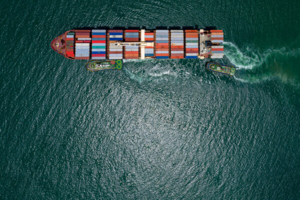 Symboldbild Frachtschiff - Import/Export China