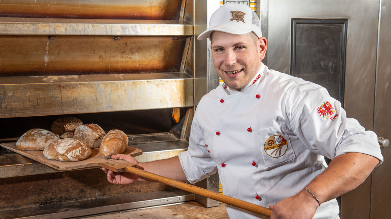 Setzt auf Qualität. Bäckermeister Sebastian Waldhart führt den Traditionsbetrieb in neunter Generation.